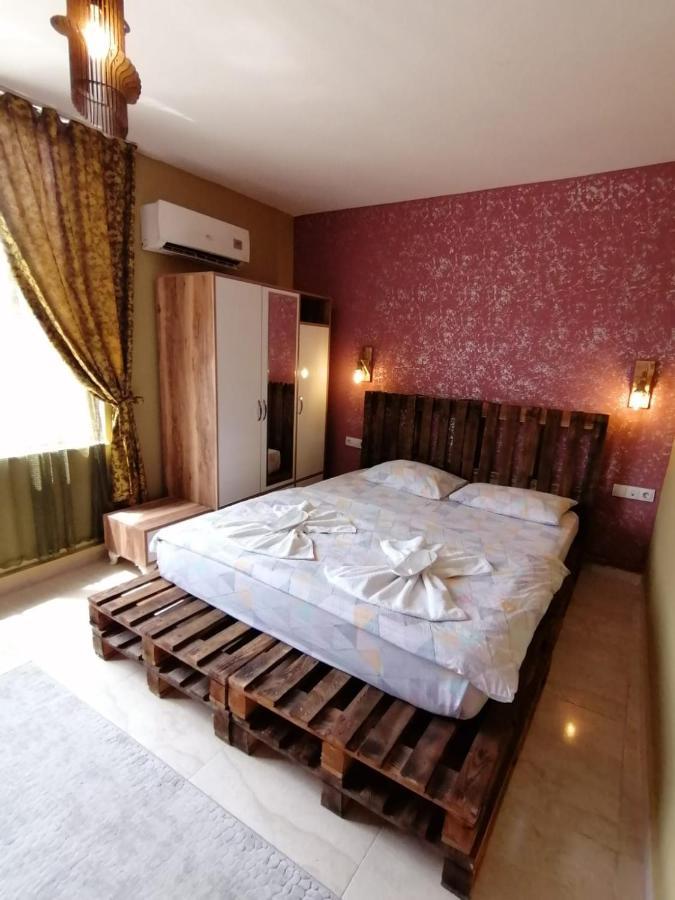 Aziz Konaklama Antalya Exterior foto